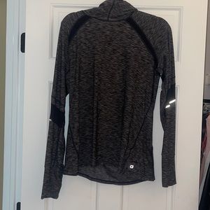 Athletic long sleeve pullover.